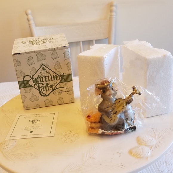 NIB Fitz and Floyd  Charming Tails The Country Singer Mouse - Picture 1 of 9